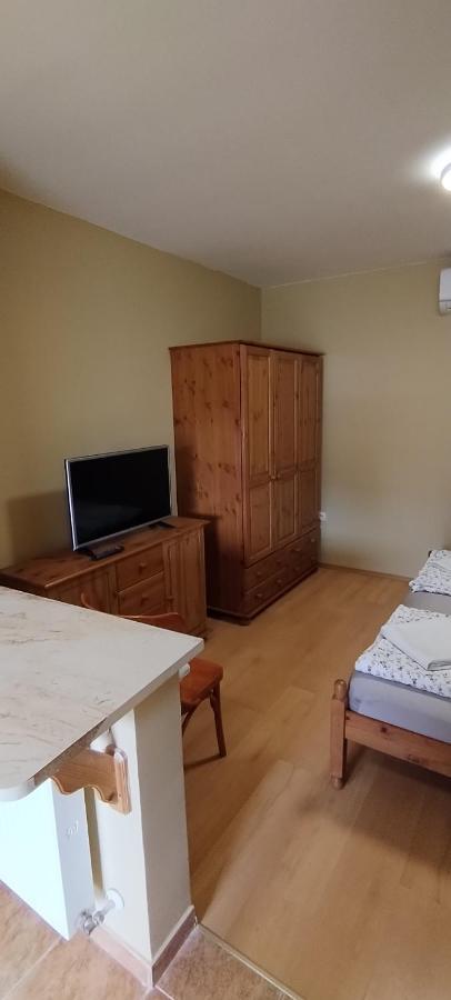 Rozsakert Apartmanhaz Hajdúszoboszló المظهر الخارجي الصورة