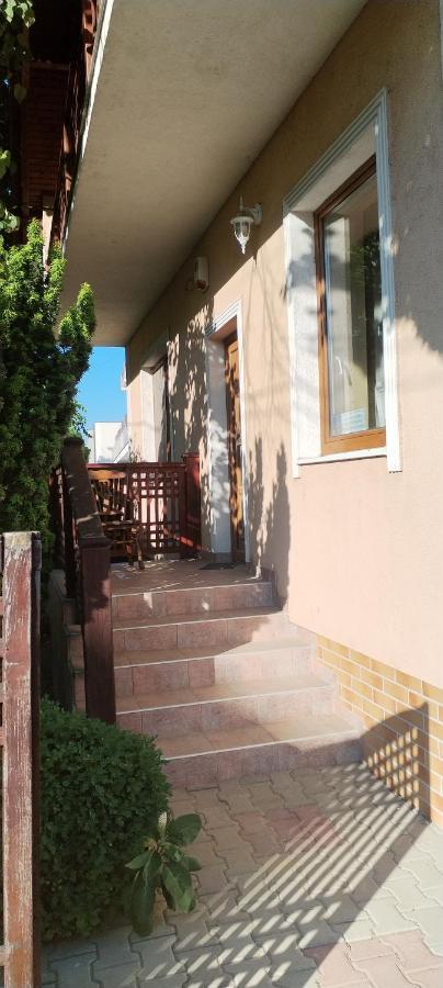Rozsakert Apartmanhaz Hajdúszoboszló المظهر الخارجي الصورة