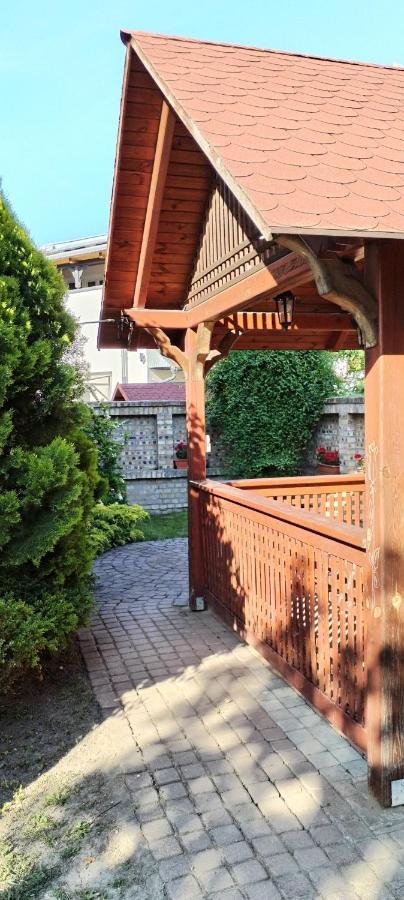 Rozsakert Apartmanhaz Hajdúszoboszló المظهر الخارجي الصورة