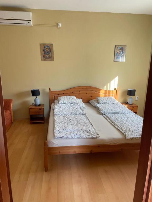 Rozsakert Apartmanhaz Hajdúszoboszló المظهر الخارجي الصورة