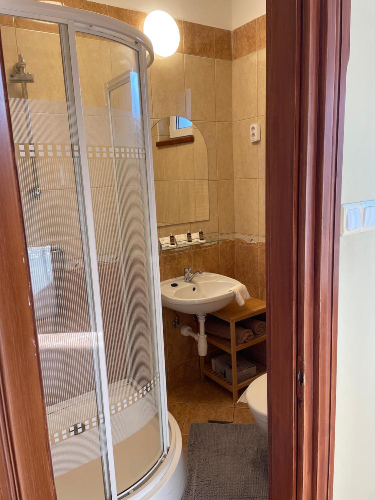 Rozsakert Apartmanhaz Hajdúszoboszló المظهر الخارجي الصورة