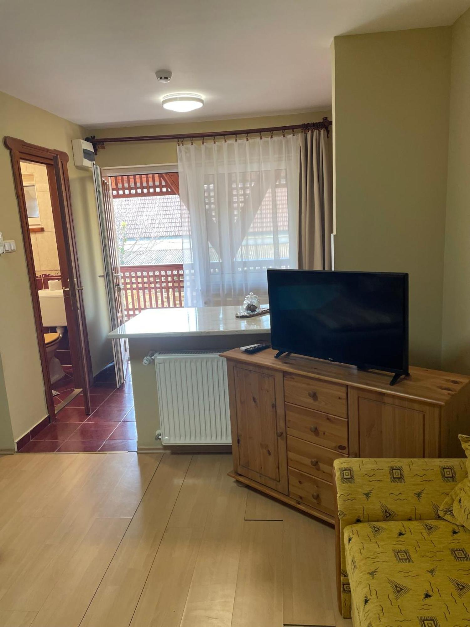 Rozsakert Apartmanhaz Hajdúszoboszló المظهر الخارجي الصورة
