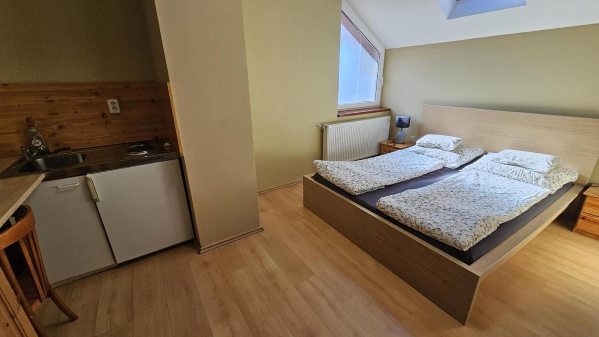 Rozsakert Apartmanhaz Hajdúszoboszló المظهر الخارجي الصورة
